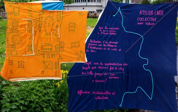 Atelier de broderie de cartes sensibles, avec l'artiste Mélanie Taffin