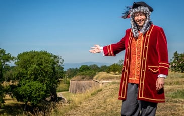 Pénétrez au cœur d'une place fortifiée et de ses remparts tricentenaires