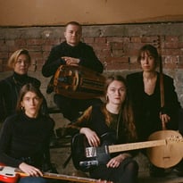 Zoe Heselton et Sister Outsider Point of No Return