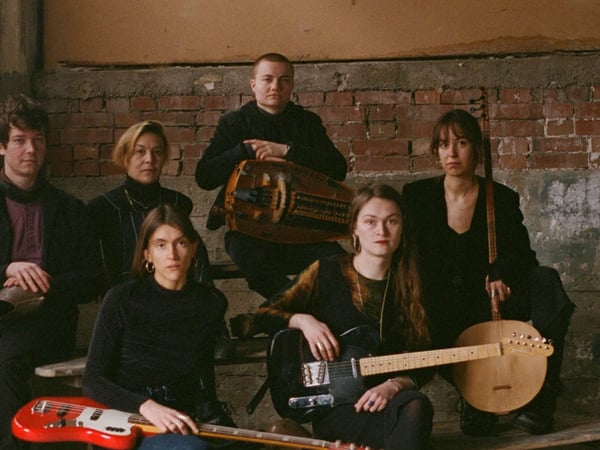 Zoe Heselton et Sister Outsider Point of No Return