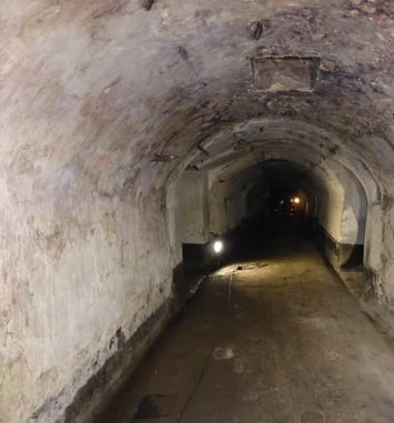 Un village sous terre