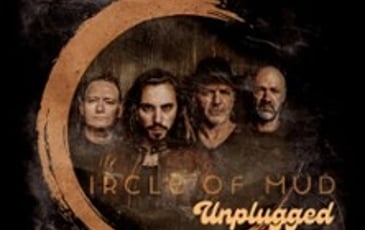 Circle of Mud, Acoustique