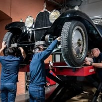 Dans les coulisses du Musée National de l'Automobile
