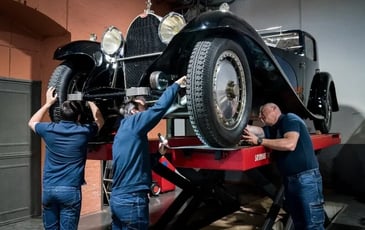 Dans les coulisses du Musée National de l'Automobile