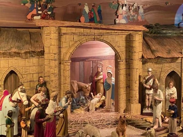 Crèche mécanique & Le Chemin des Crèches du Monde