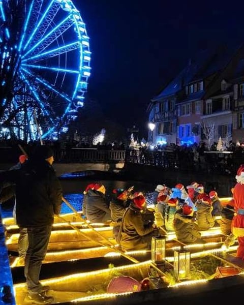 Les enfants chantent Noël sur les barques - Ecole Victor Hugo
